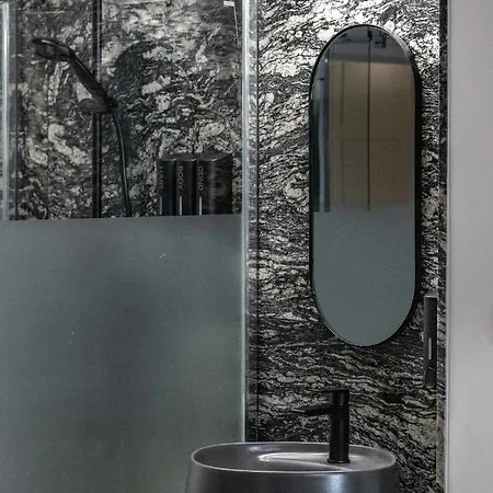 ホームステイ Plaza Nueva 8 *