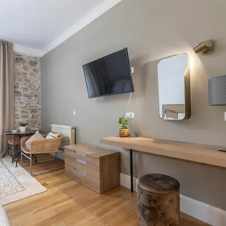 Plaza Nueva 8 Homestay